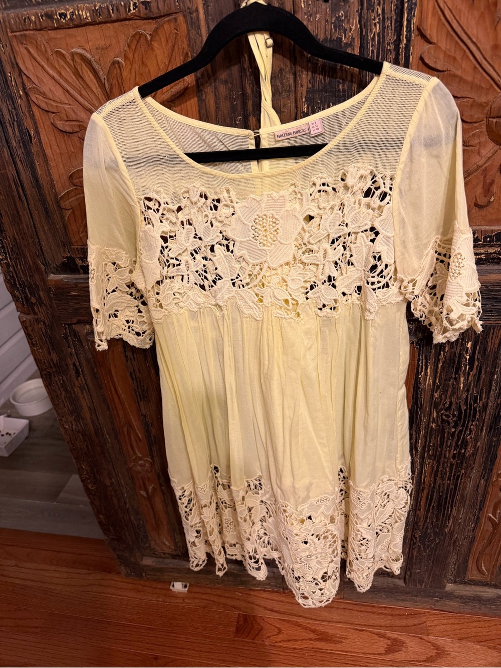 Light Yellow Lace Women's Dress